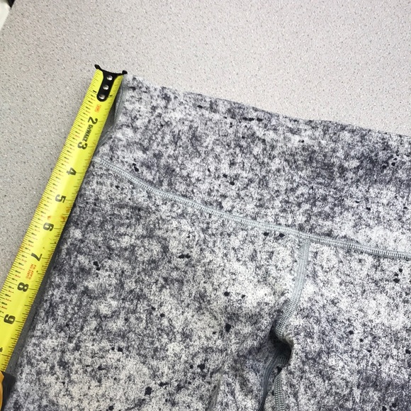 Lululemon legging - Picture 4 of 4